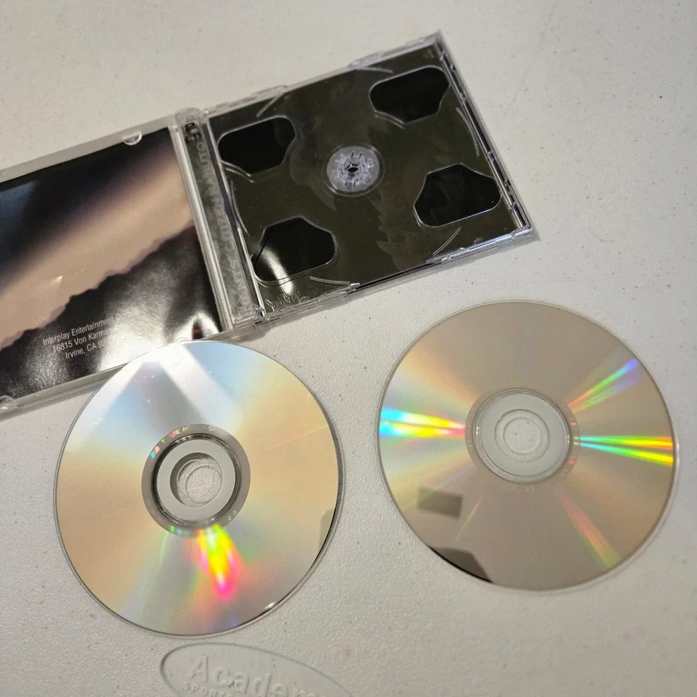 VTG Interplay Giants Citizen Kabuto PC Game Two Disc Set Jewel Case‎ Manual 2000